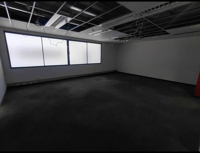 1,229M² OFFICE TO LET IN RANDJESPARK